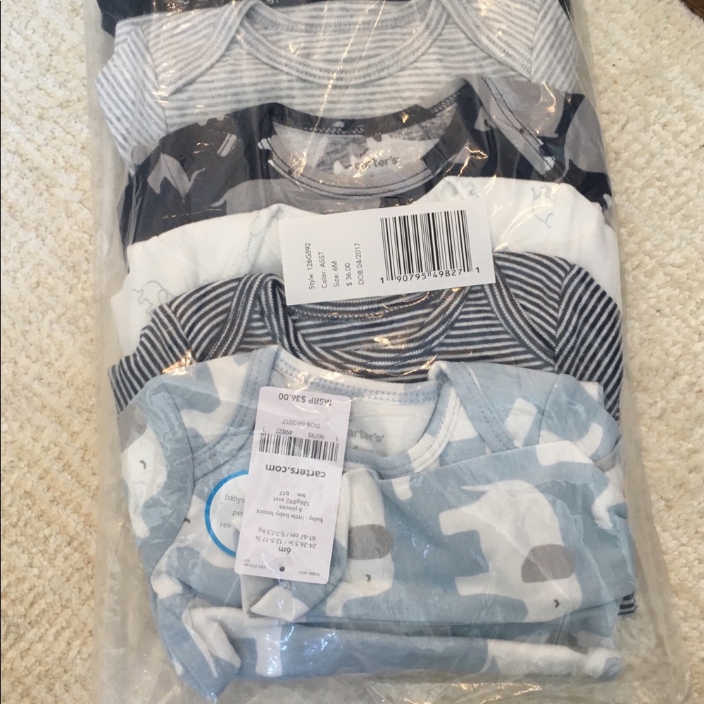 Set of 6 long sleeve Carter’s Onesies 6m
